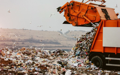 Koniec dzikiego importu śmieci? System zwalczy szarą strefę