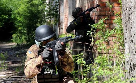 Odwrót czy paniczna ucieczka Rosjan? Eksperci zastanawiają się, co dalej z ukraińską ofensywą