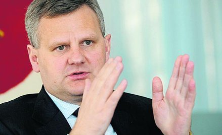 Ministerstwo skarbu, którym kieruje Aleksander Grad, czeka na prawie 156 mln zł dywidendy od Enei.