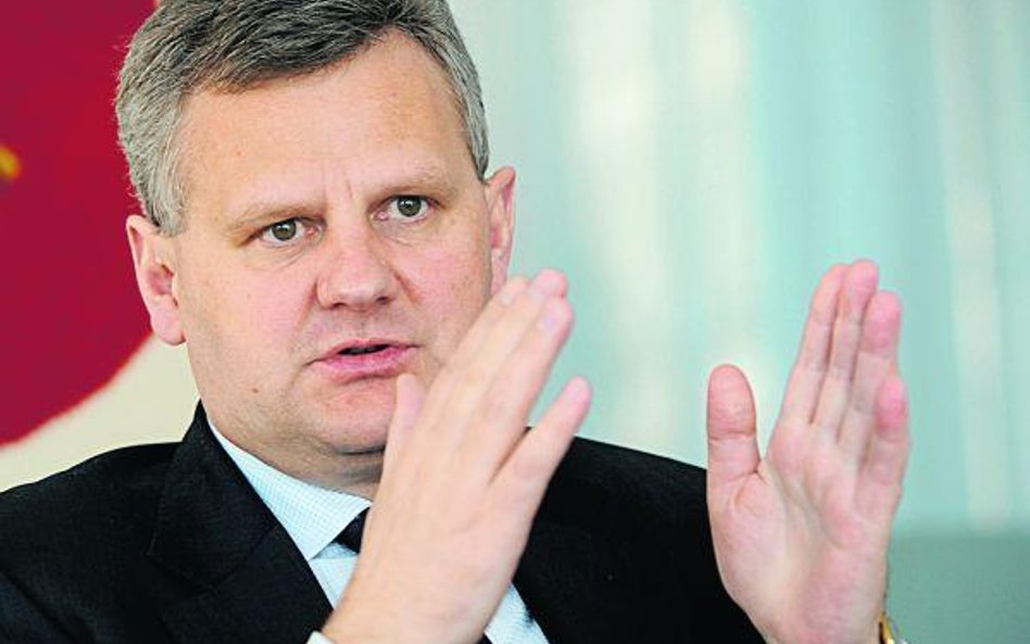 Ministerstwo skarbu, którym kieruje Aleksander Grad, czeka na prawie 156 mln zł dywidendy od Enei.