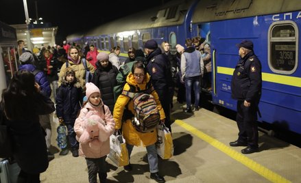 Od soboty Ukraińcy na podstawie paszportu mogą jeździć pociągami bez opłaty