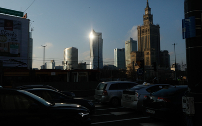 Zagraniczne firmy chcą działać w Polsce, ale boją się polityki rządu