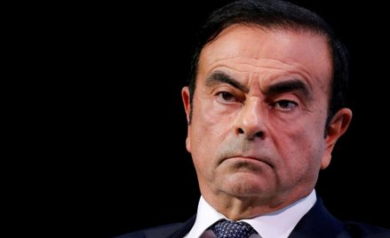 Ghosn rezygnuje. Nie ma już władzy, ale wciąż ma miliony