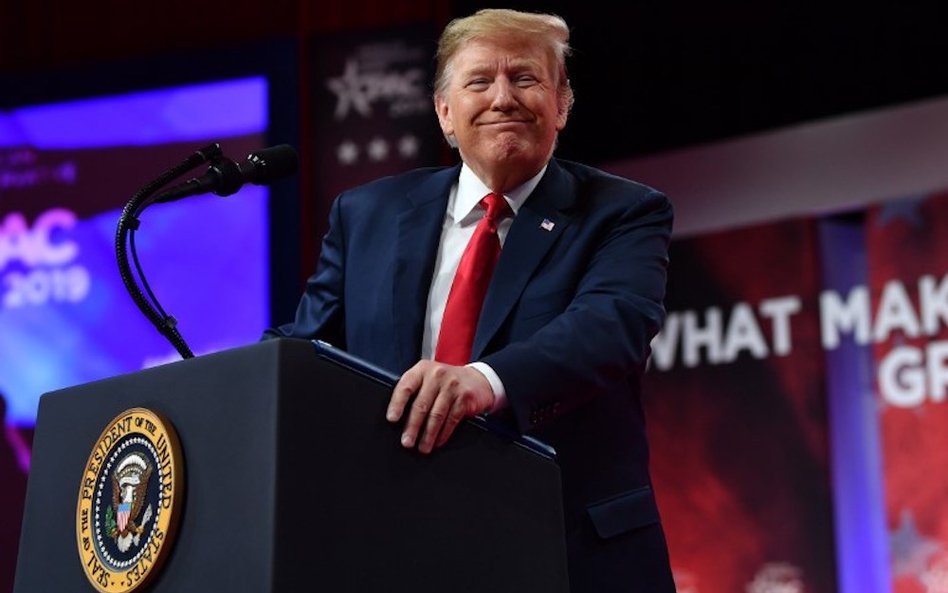 Aplikacja pomaga znaleźć miejsca, gdzie można mówić o Trumpie