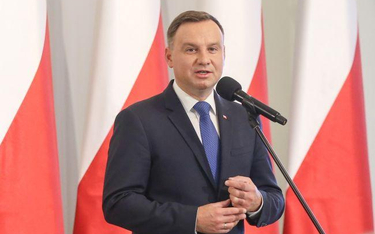 Sondaż: Polacy chcą silnego prezydenta