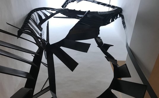 Praca Moniki Sosnowskiej, Stairs, 2016 – 2017.