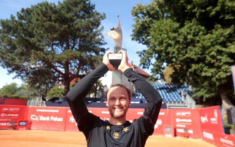 Tenis w Szczecinie: Kovalik wygrywa, klątwa trwa