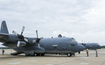 US Navy planuje zastąpienie starych Herculesów C-130T/KC-130T nowymi Super Herculesami.