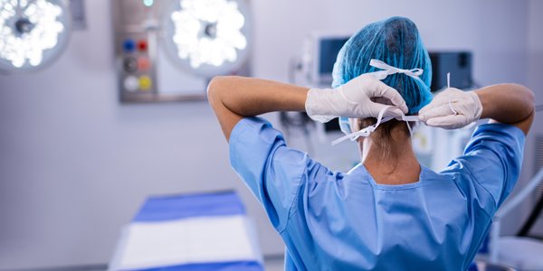 Boom na pielęgniarstwo coraz większy. Ekspertka mówi o ryzykach