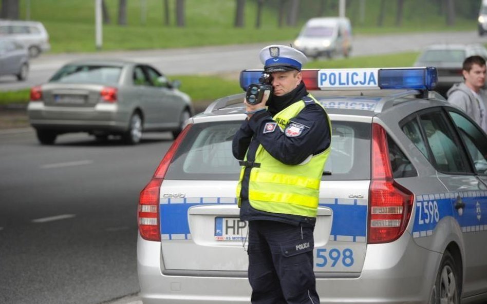 Badanie Ministerstwa Infrastruktury: Polacy chcą zaostrzenia kar dla piratów drogowych