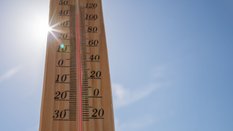 W związku z rekordowymi upałami cała Polska objęta jest ostrzeżeniami II i III stopnia oraz alertem 