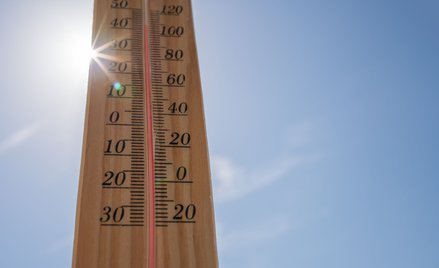 W związku z rekordowymi upałami cała Polska objęta jest ostrzeżeniami II i III stopnia oraz alertem 