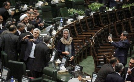 Iran: "Dziwne zachowanie" posłów wobec Mogherini