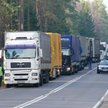 Tiry oczekujące na odprawę przed przejściem w Bobrownikach