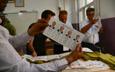 Wybory prezydenckie i parlamentarne odbyły się w Turcji 14 maja