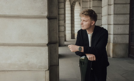 Gitarzysta Mateusz Kowalski