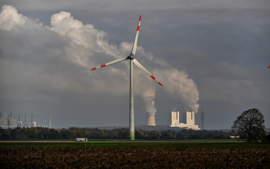 Elektrownia węglowa w Neurath w zachodnich Niemczech.