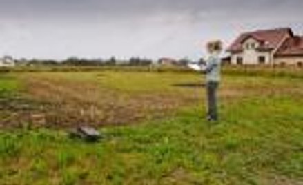 W sporze o prawo do gospodarstwa ojciec przegrał z córką. Choć ma pieniądze, by ją spłacić, to ona j