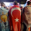 Zwolennicy urzędującego prezydenta i jego partii AKP poparli konserwatywny kurs władz