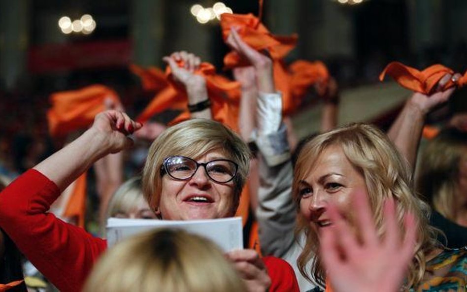 Zakończony w niedzielę IV Kongres Kobiet zaapelował w liście do premiera Tuska, by spółki skarbu pań