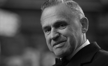 Sondaż: Czy usunąć pomnik prałata Jankowskiego