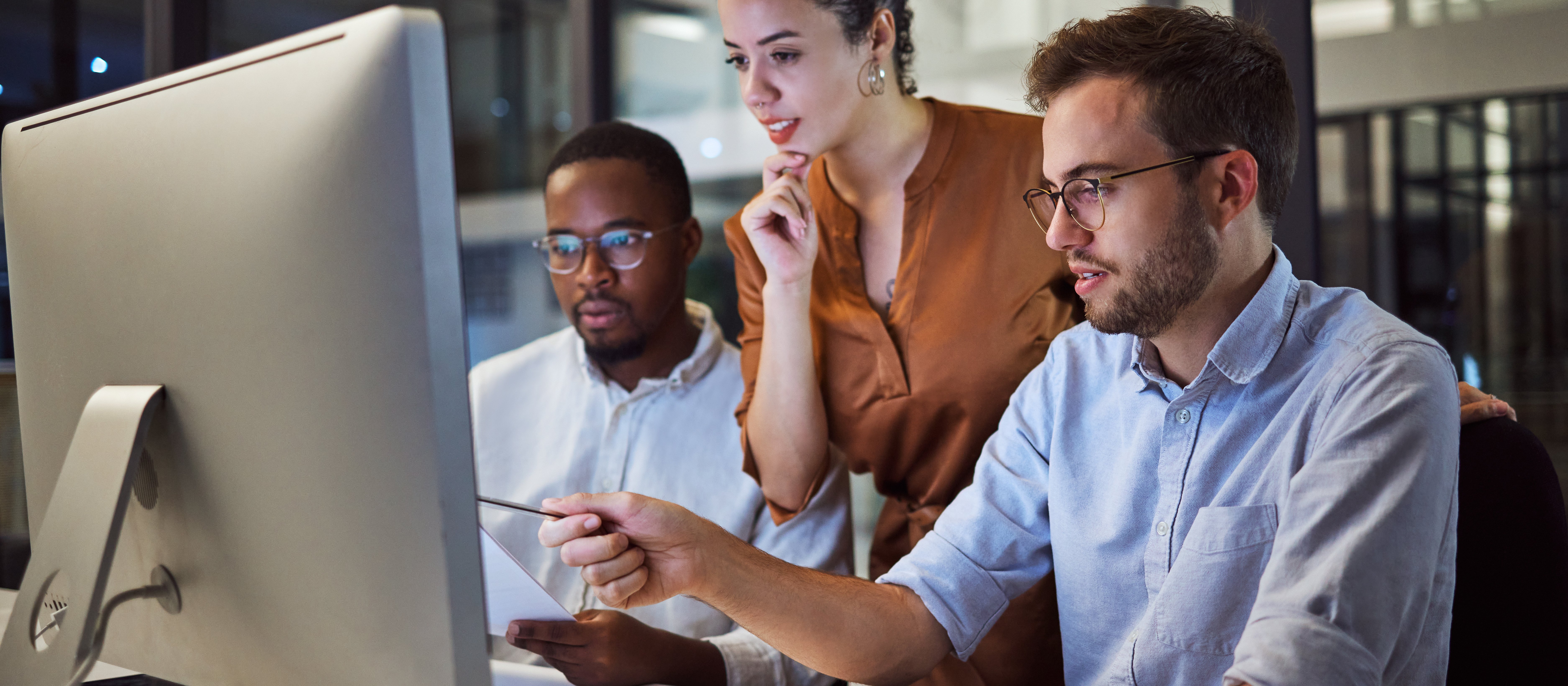 Priority processing of applications for work and residence permits for foreigners – who can usage  it?