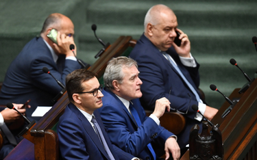 Otoczenie wicepremiera Sasina chce dymisji Morawieckiego