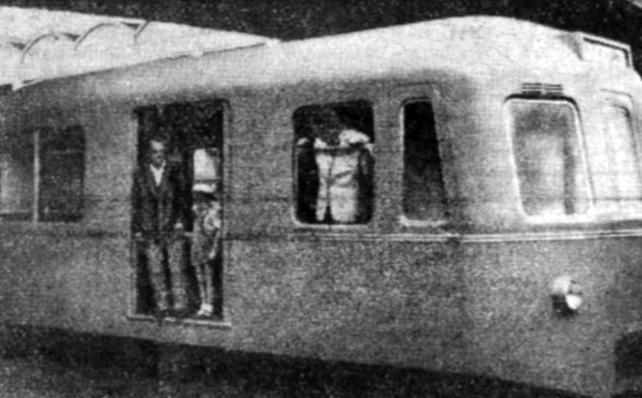 Jeśli porównamy zdjęcie z 1953 z obecnym widzimy, że oba kadry dotyczą tego samego obiektu