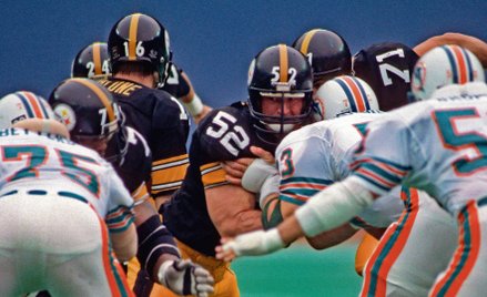 Futbol amerykański to jedna z tych dyscyplin, której zawodnicy są najbardziej narażeni na urazy głow