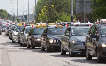 Protest łódzkich taksówkarzy przeciw Uberowi w 2017 roku