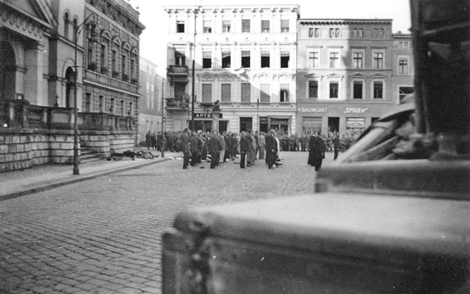 Egzekucja Polaków na Starym Rynku w Bydgoszczy. 9 września 1939 r.