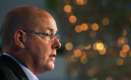 Nick Leeson jako makler doprowadził do bankructwa Barings Bank. Dziś, zapraszany na sympozja o banko