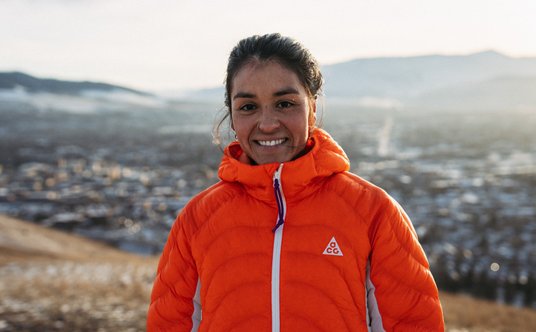 Biegaczka trailowa Jennifer Lichter, członkini zespołu All Conditions Racing Department.