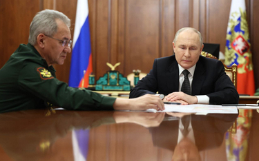 Spotkanie prezydenta Rosji Władimira Putina z ministrem obrony Siergiejem Szojgu na Kremlu w Moskwie