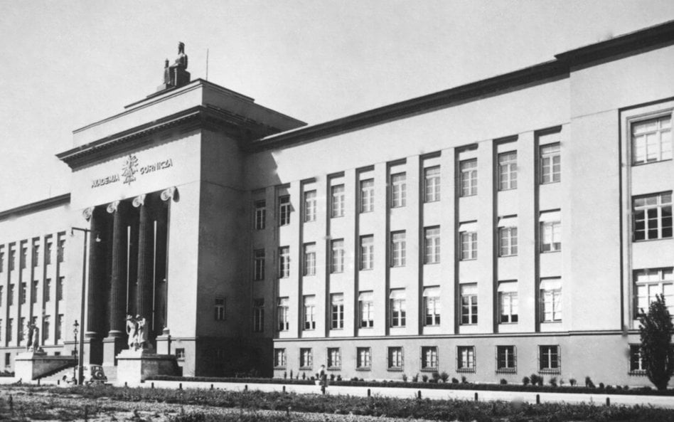 Przedwojenna siedziba Akademii Górniczej w Krakowie. Na dachu widoczny jest posąg św. Barbary ustawi