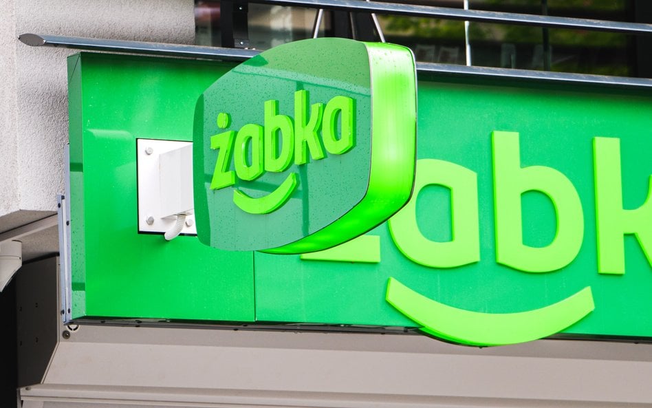 Żabka: błędy przy naliczaniu rabatów na produkty; problem jest rozwiązywany