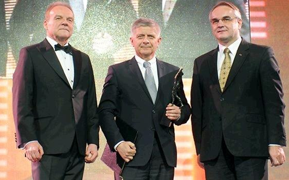 Gala wręczenia Wektorów (od lewej): Andrzej Malinowski, prezydent Pracodawców RP, Marek Belka, preze