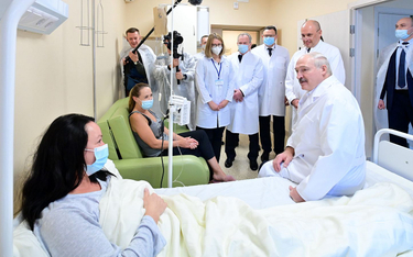 Łukaszenko: Po co nam zachodnie szczepionki, rosyjskie lepsze