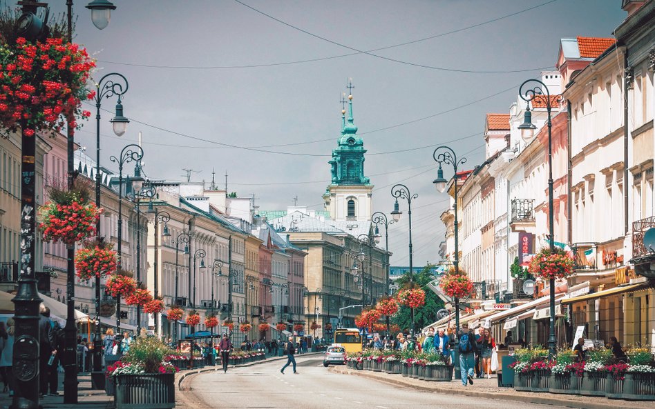 Biznes w centrach miast kusi inwestorów. Jest drogo