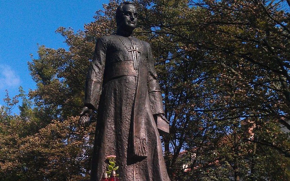 Gdańsk już bez pomnika ks. Jankowskiego