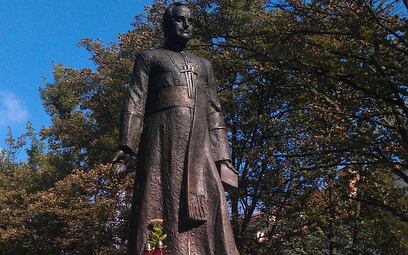 Gdańsk: Pomnik ks. Jankowskiego nie będzie ponownie stawiany
