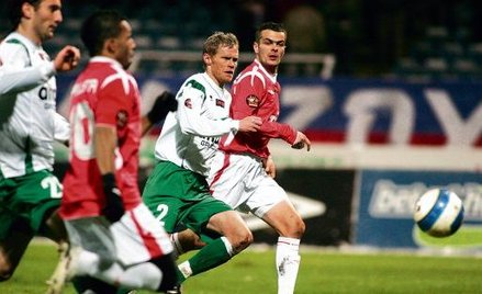 Zieńczuk znów strzela, rywale tracą Wisłę z oczu