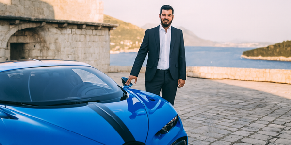 Rimac chce przejąć Bugatti. Chorwaci negocjują miliardową transakcję z Porsche