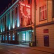Fronton łódzkiego Teatru Nowego im. Kazimierza Dejmka, którym od czerwca kieruje dyrektor Krzysztof 