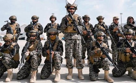 Afganistan: Amerykanie odeszli, broń została