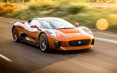 Jaguar z filmu Jamesa Bonda trafi na aukcje