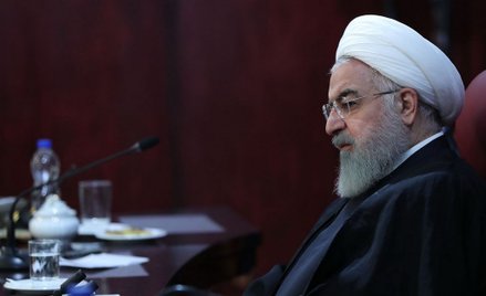Iran: Dumnie ominiemy nielegalne sankcje USA