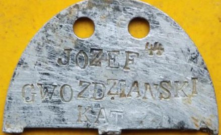 Nieśmiertelnik Józefa Gwoździań- skiego odnaleziony na Ukrainie. Badania DNA potwierdziły, że w grob