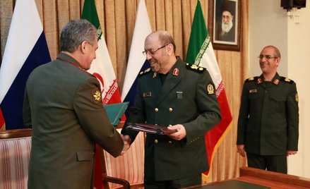 Teheran coraz bardziej zbliża się do Moskwy
