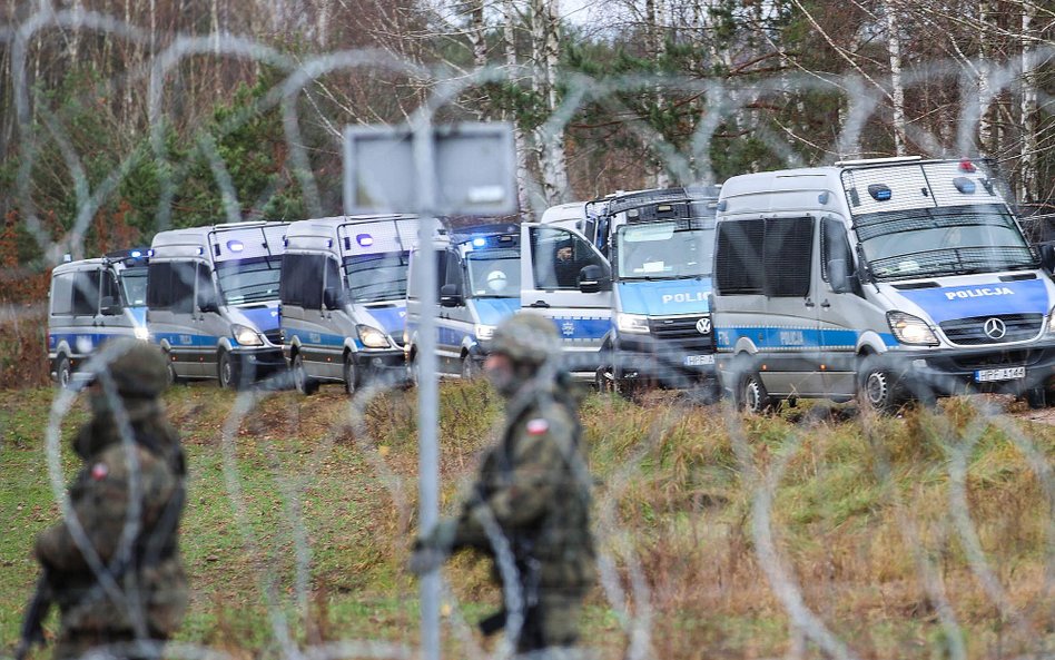 Nocny nalot policji na Klub Inteligencji Katolickiej. RPO bardzo zaniepokojony